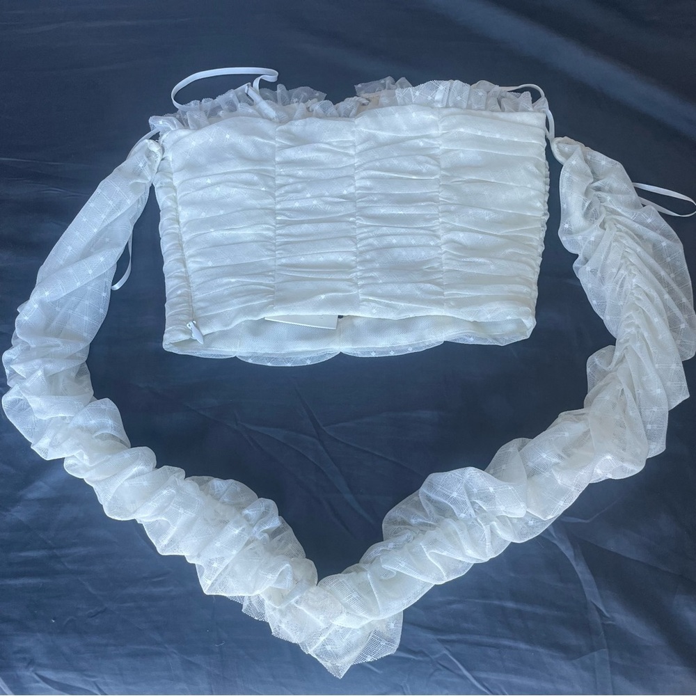 The Jetset Diaries Gardenia Lace Up Top - Picture 5 of 12